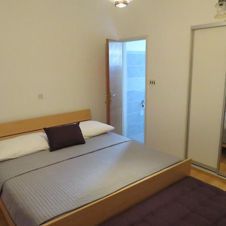 Apartmani Mm Starigrad Paklenica Ngoại thất bức ảnh