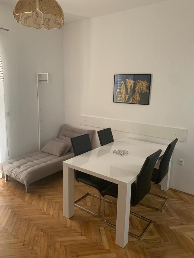 Apartmani Mm Starigrad Paklenica Ngoại thất bức ảnh