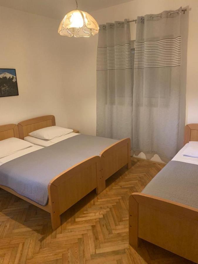 Apartmani Mm Starigrad Paklenica Ngoại thất bức ảnh